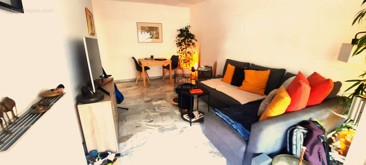 Appartement à ROQUEBRUNE-CAP-MARTIN