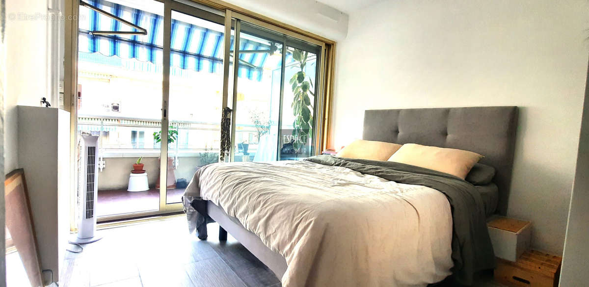 Appartement à ROQUEBRUNE-CAP-MARTIN