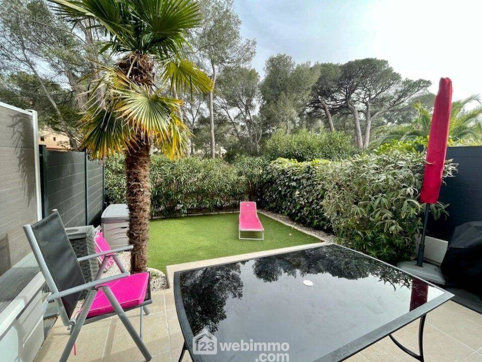 Bel appartement avec Jardin privatif - Appartement à FREJUS