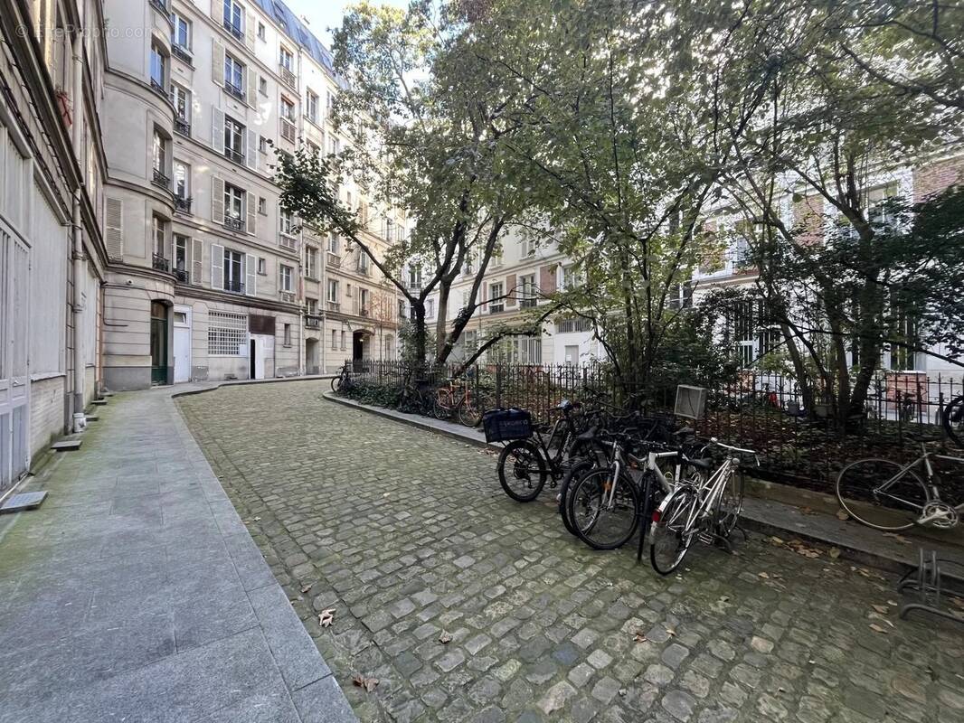 Appartement à PARIS-10E