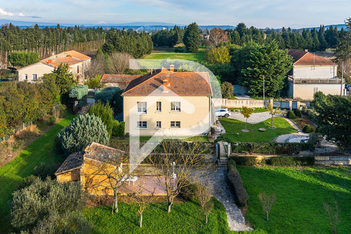 Maison à CHATEAURENARD