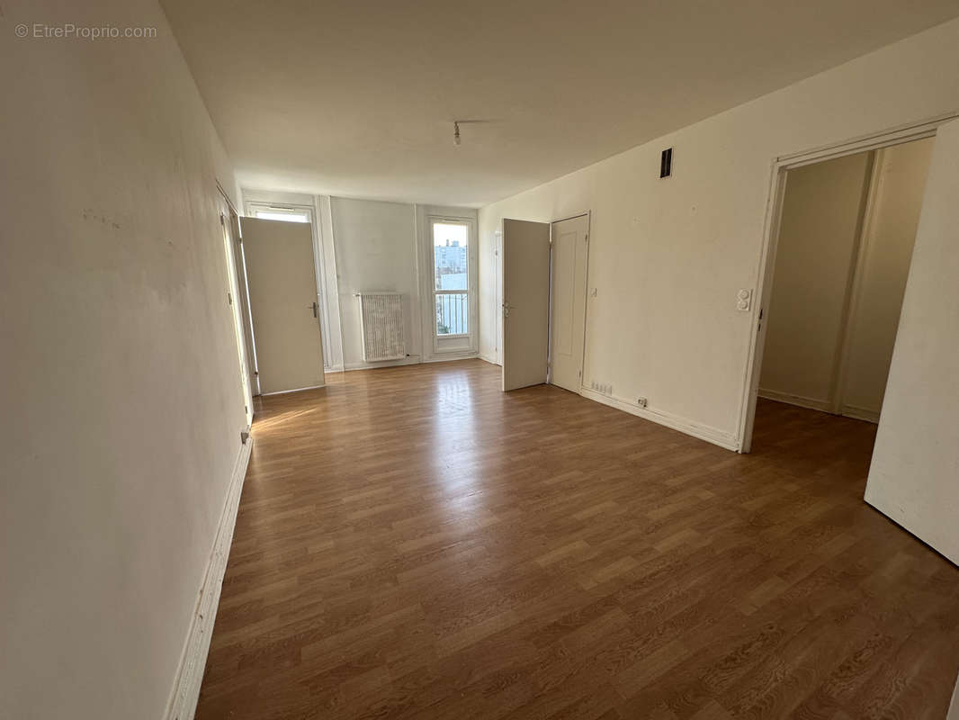 Appartement à GARGES-LES-GONESSE