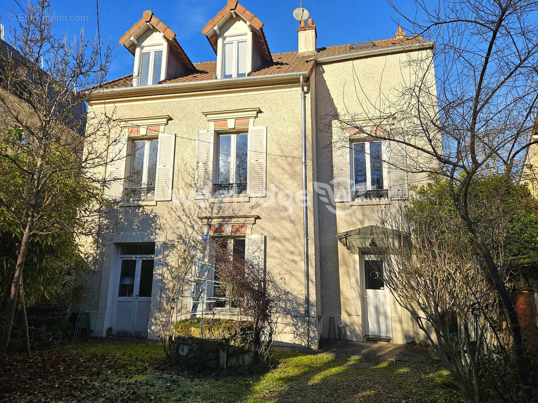 Maison à CONFLANS-SAINTE-HONORINE