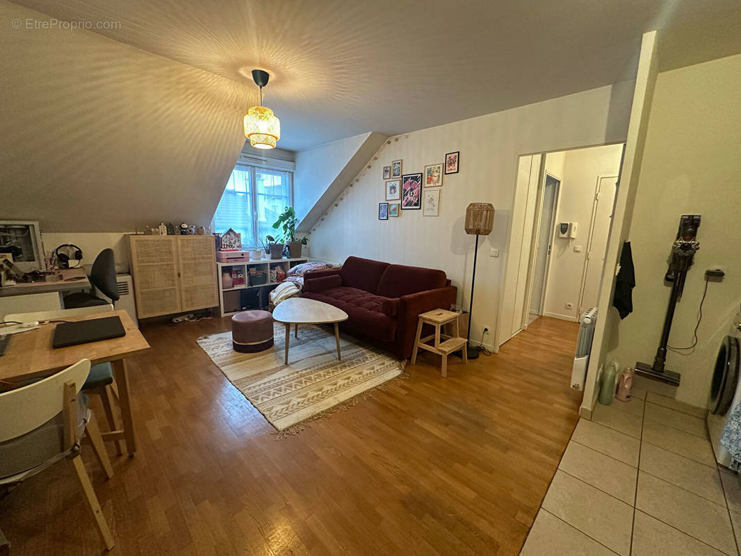 Appartement à HOUILLES