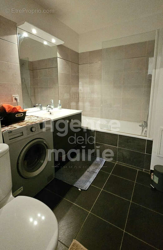 Appartement à ASNIERES-SUR-SEINE