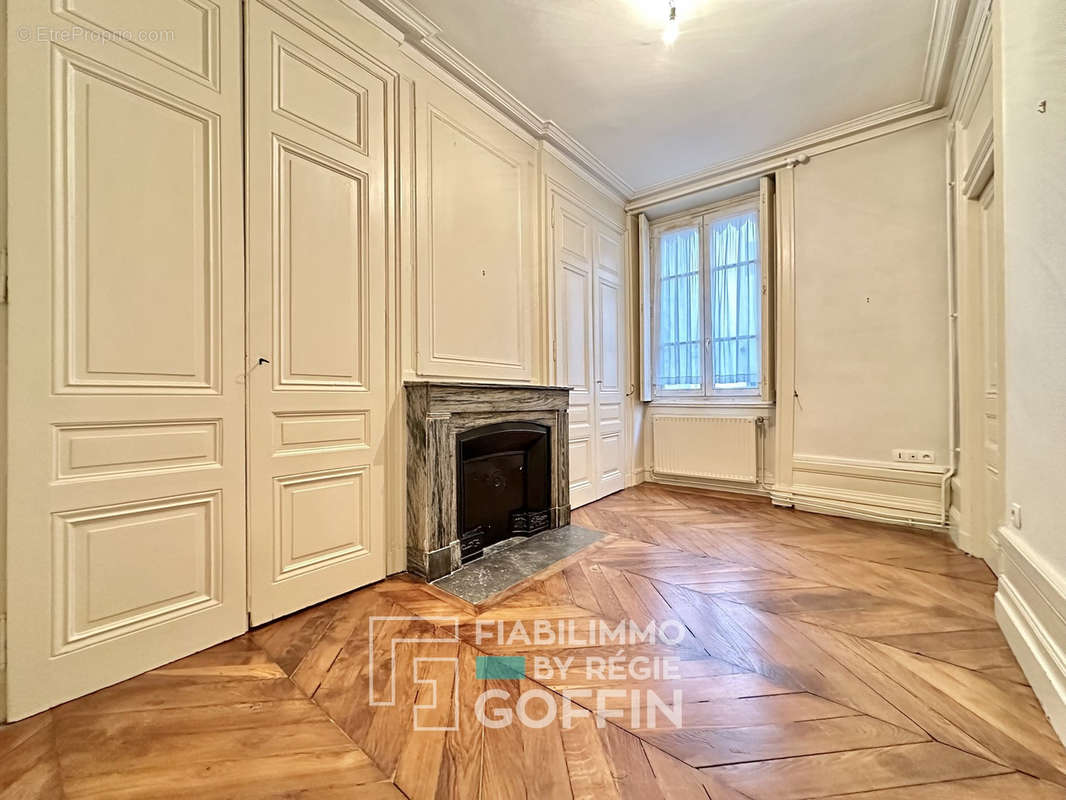 Appartement à LYON-6E