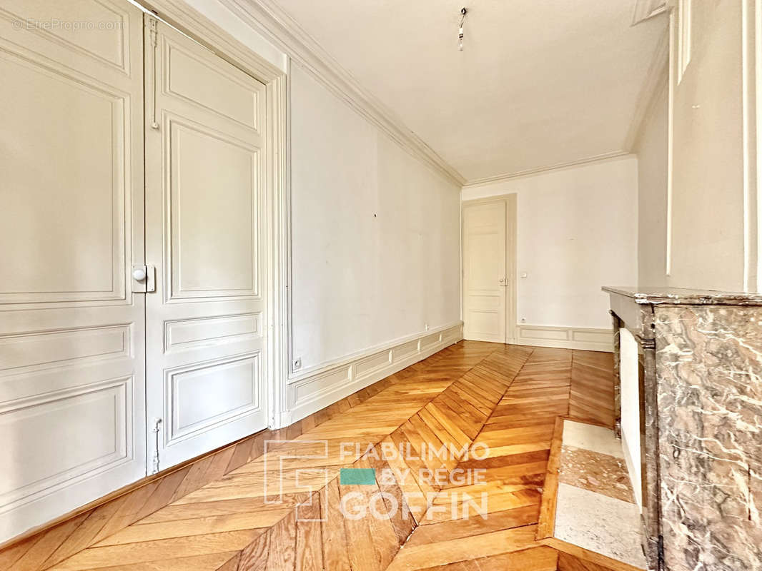 Appartement à LYON-6E