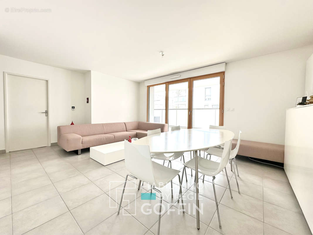 Appartement à LYON-8E