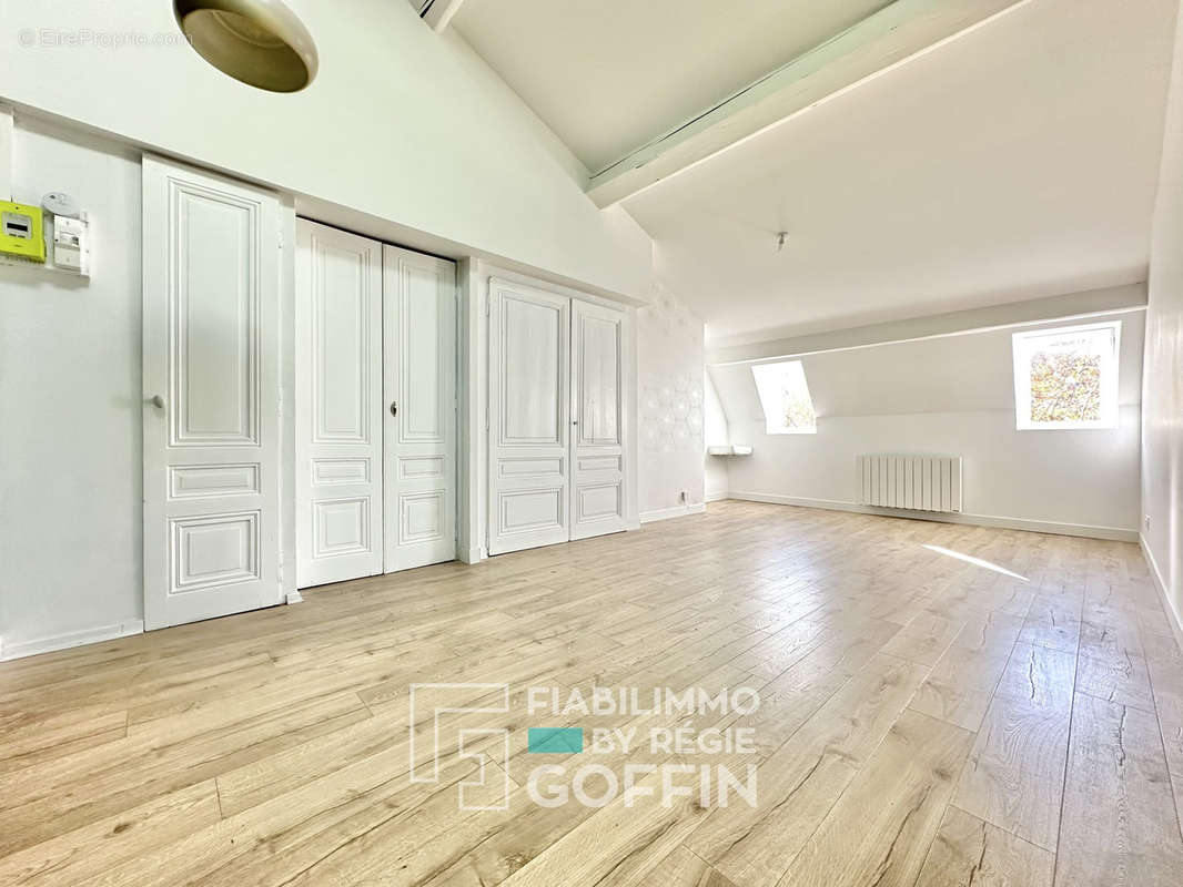 Appartement à LYON-6E