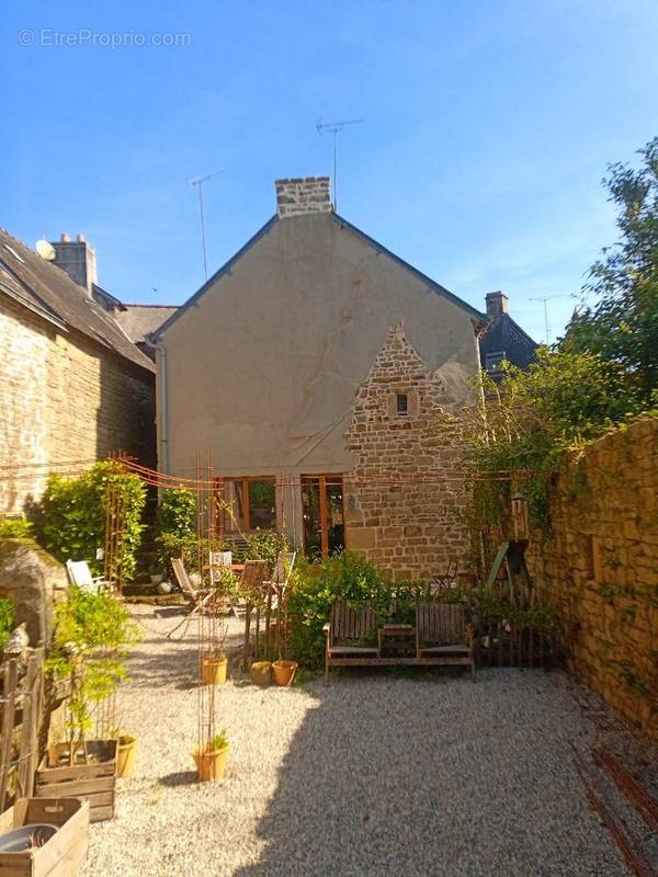 Maison à GUEMENE-SUR-SCORFF