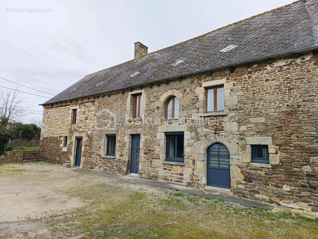 Maison à YVIGNAC-LA-TOUR