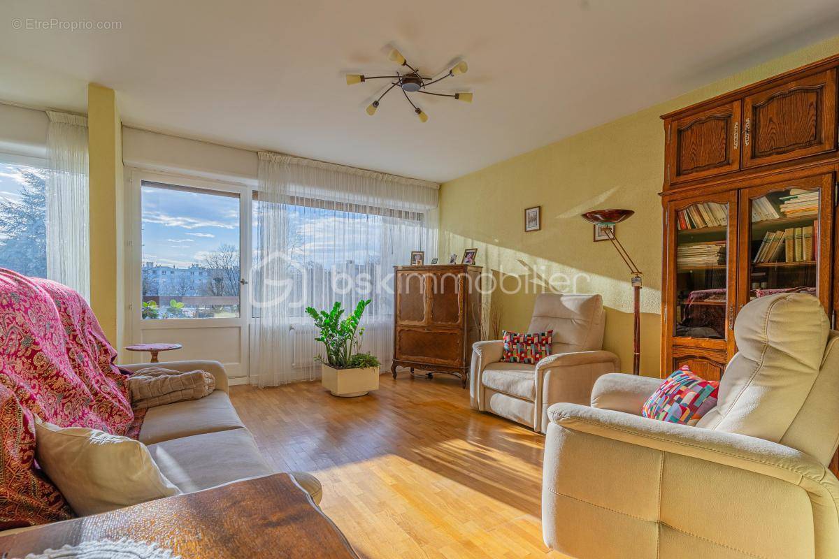 Appartement à ANNECY-LE-VIEUX