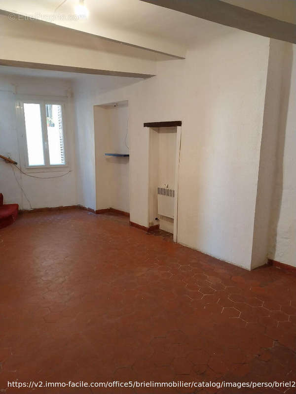 Appartement à LORGUES