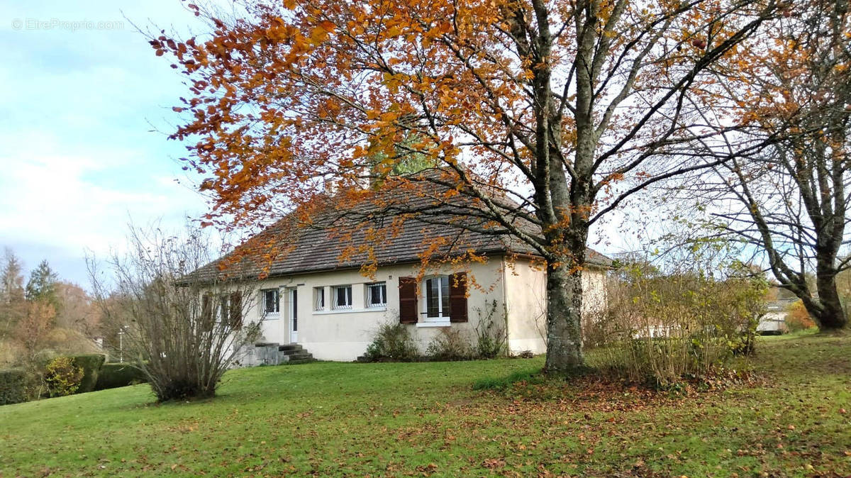 OVERVIEW - Maison à NOUIC