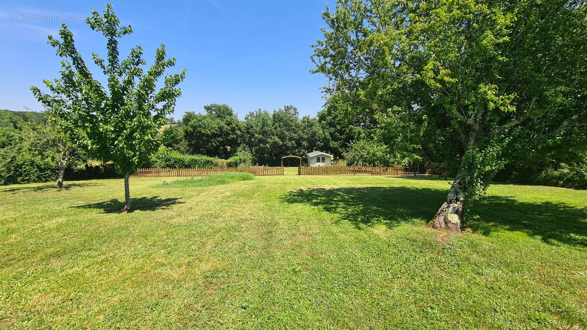 JARDIN - Maison à CHALAIS