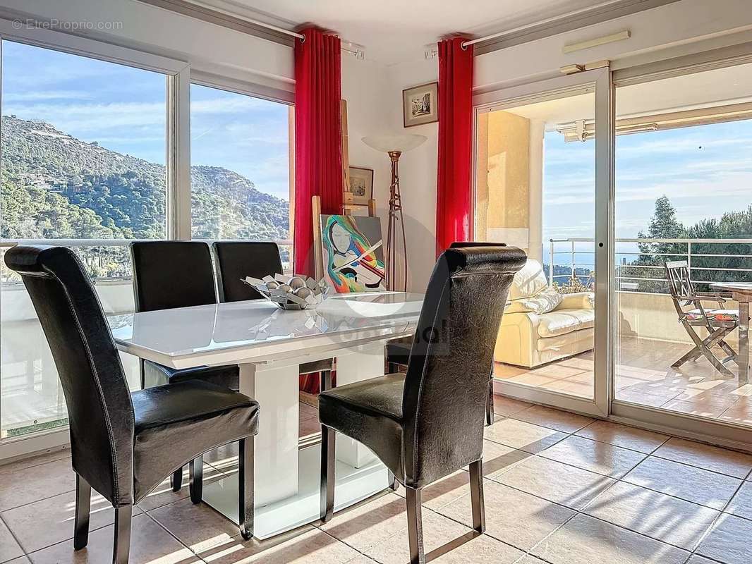 Appartement à EZE