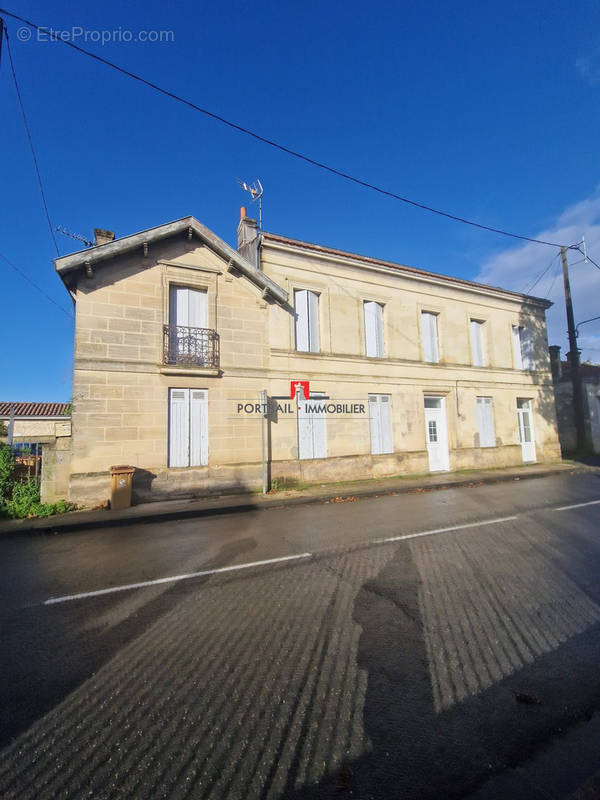 Appartement à BLAYE