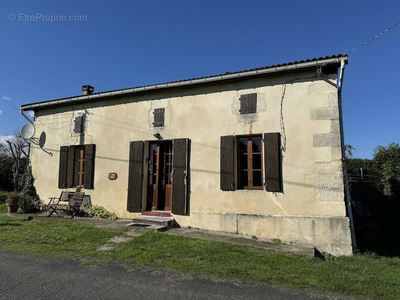 Maison à CLERAC