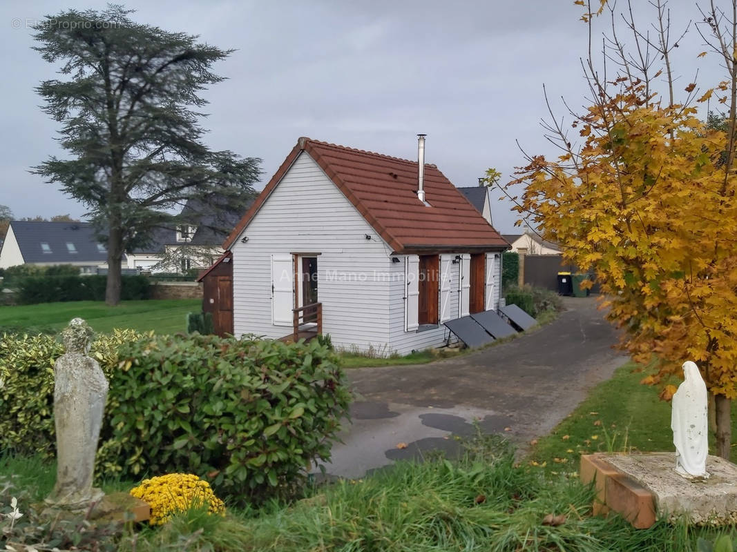 Maison à SAINT-JEAN-LES-DEUX-JUMEAUX