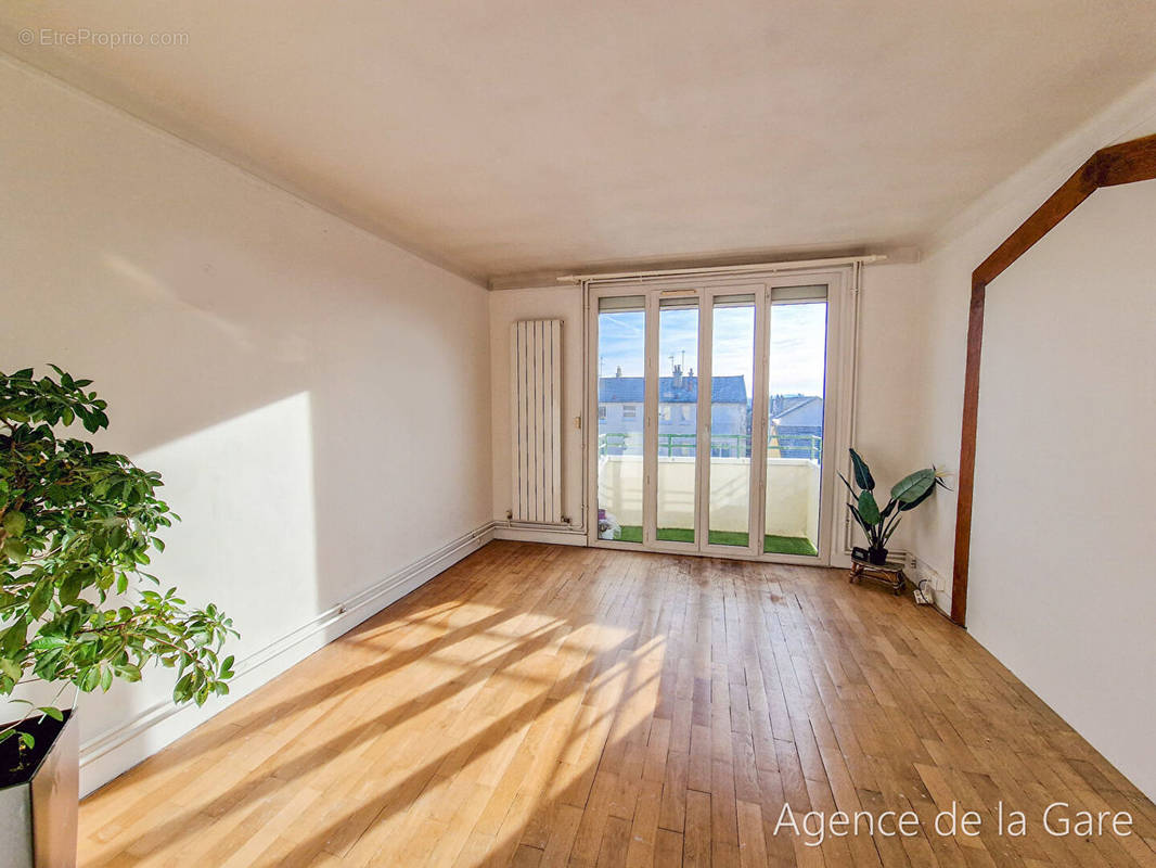 Appartement à MAISONS-LAFFITTE