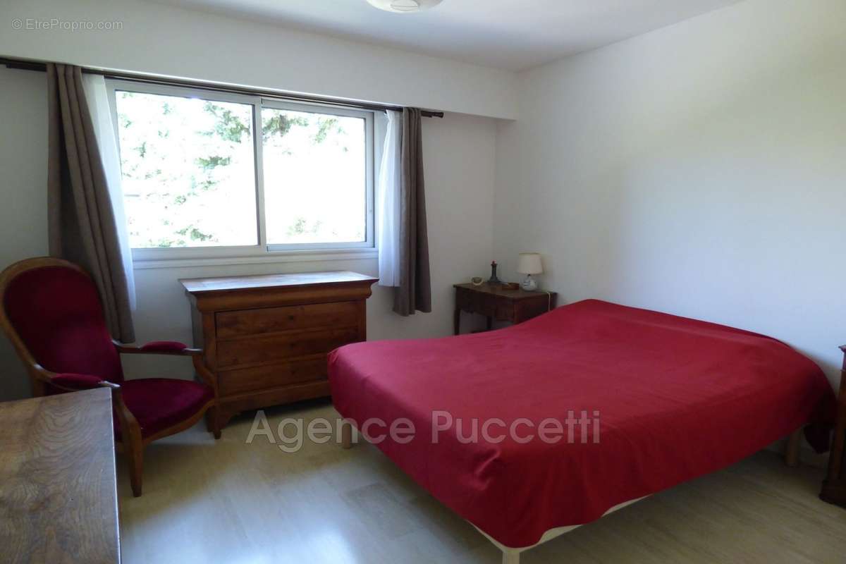 Appartement à VENCE