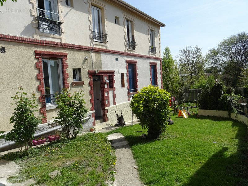 Appartement à PIERREFITTE-SUR-SEINE