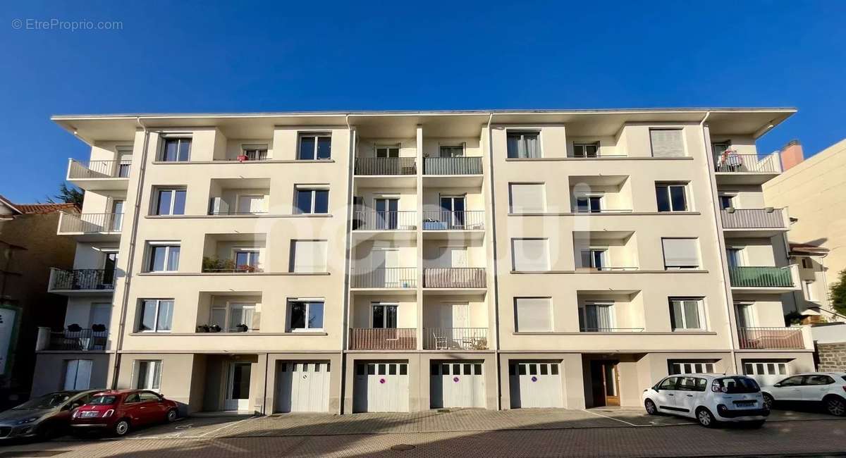 Appartement à CHAMALIERES