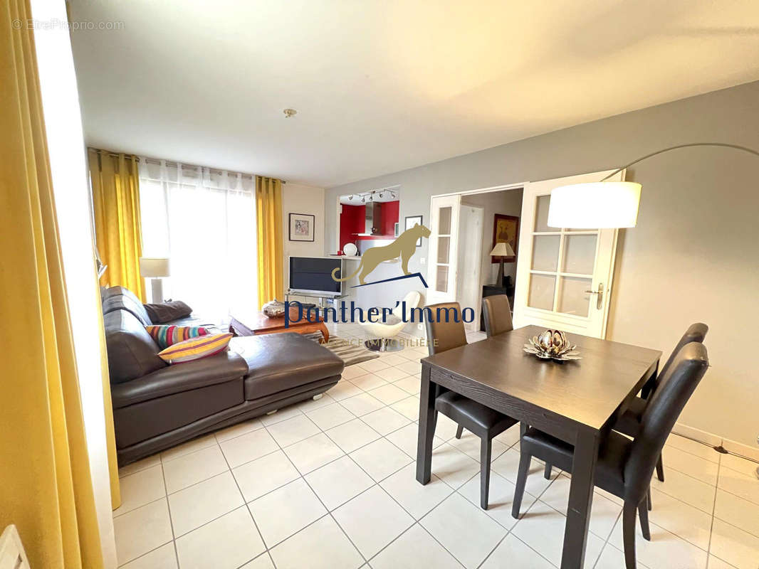 Appartement à SAINT-CYR-SUR-LOIRE