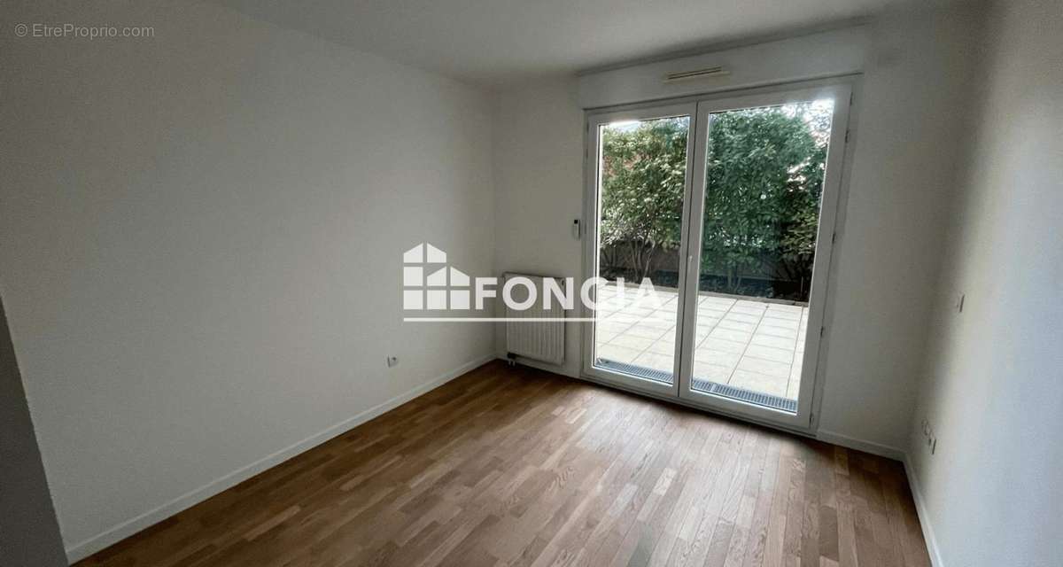 Appartement à BOURG-LA-REINE