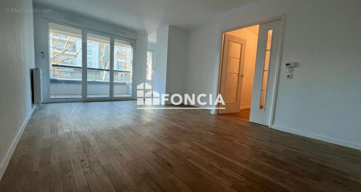 Appartement à BOURG-LA-REINE