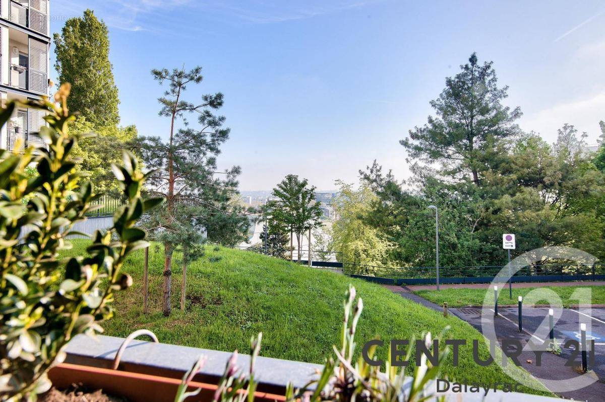 Appartement à FONTENAY-SOUS-BOIS