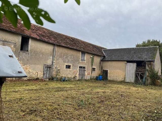 Maison à LA GUERCHE-SUR-L&#039;AUBOIS