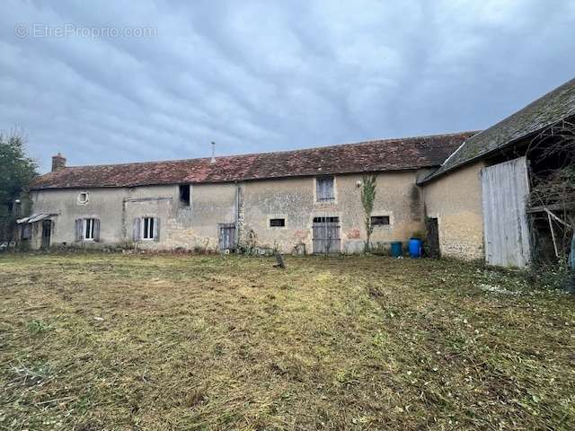 Maison à LA GUERCHE-SUR-L&#039;AUBOIS