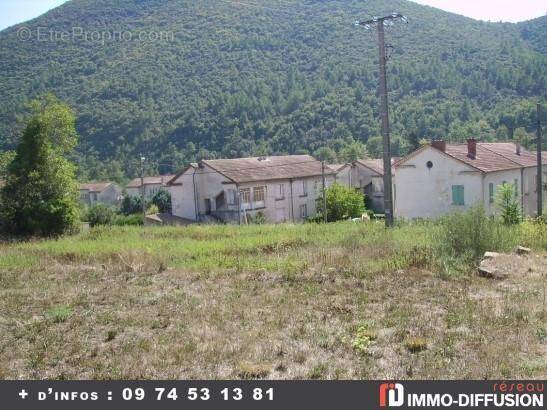 Terrain à SAINT-FLORENT-SUR-AUZONNET