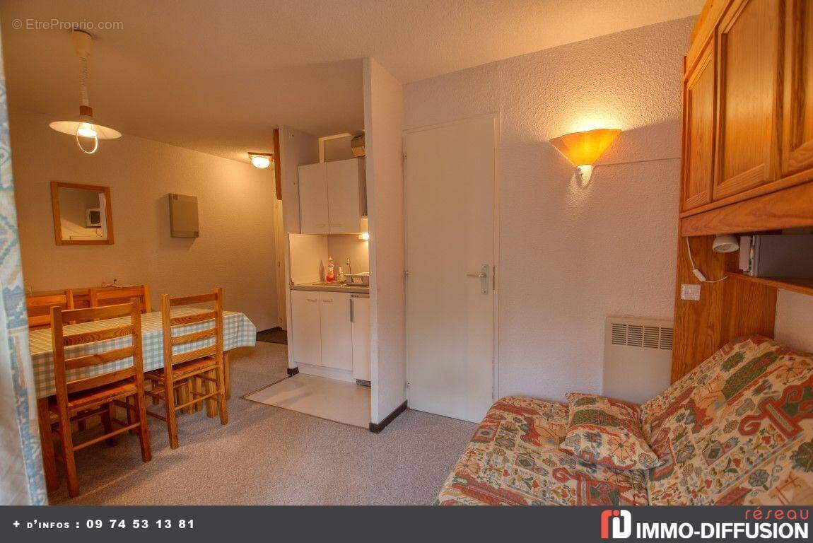 Appartement à MORILLON