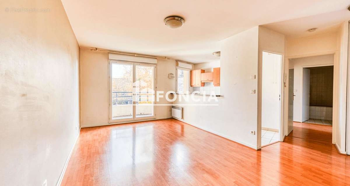 Appartement à ROISSY-EN-FRANCE