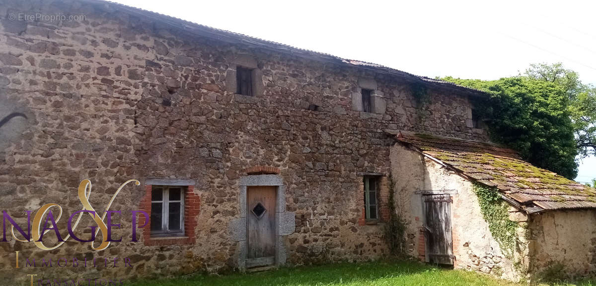 Maison à ARFEUILLES