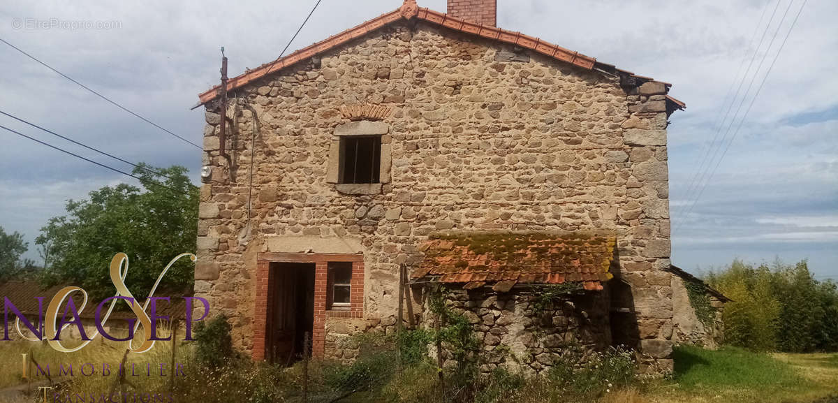 Maison à ARFEUILLES