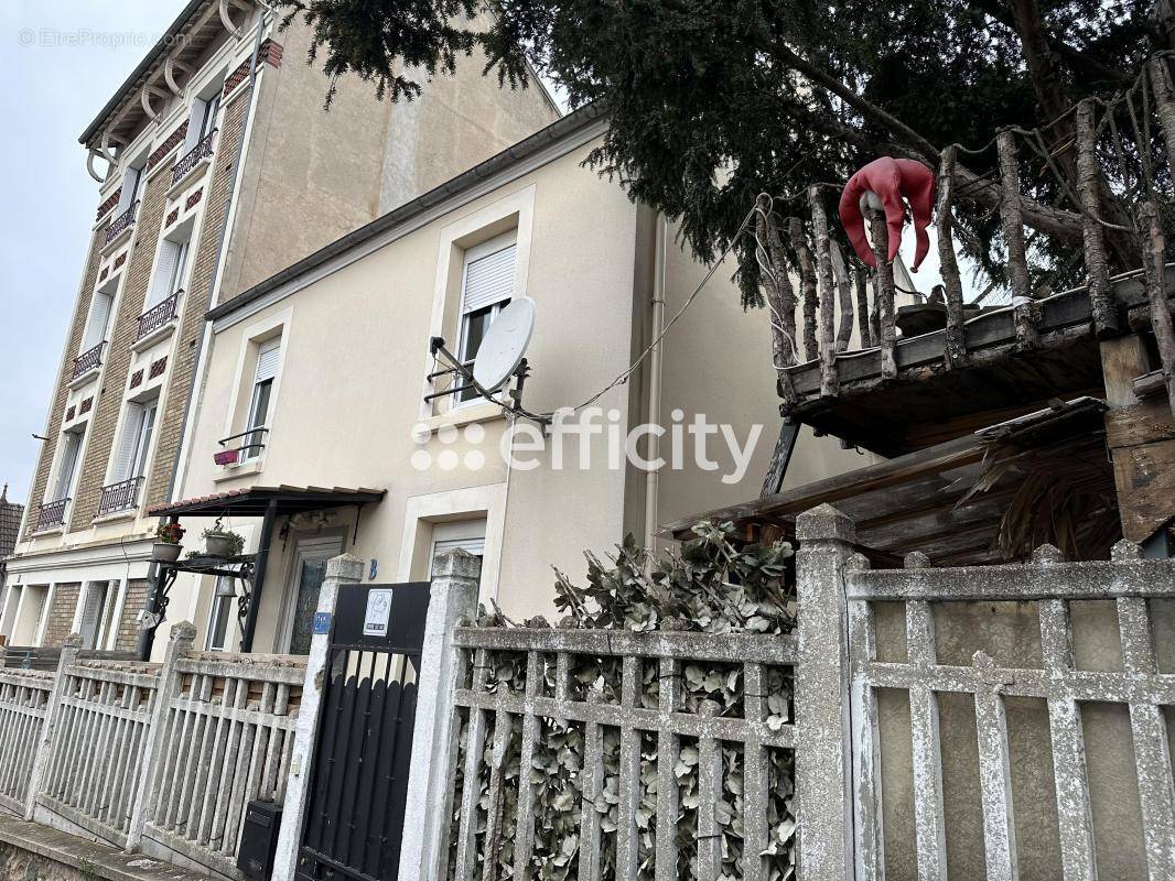 Maison à ROSNY-SOUS-BOIS