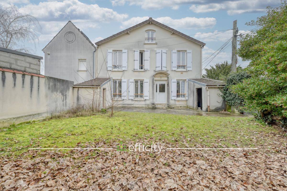 Appartement à LE PERREUX-SUR-MARNE