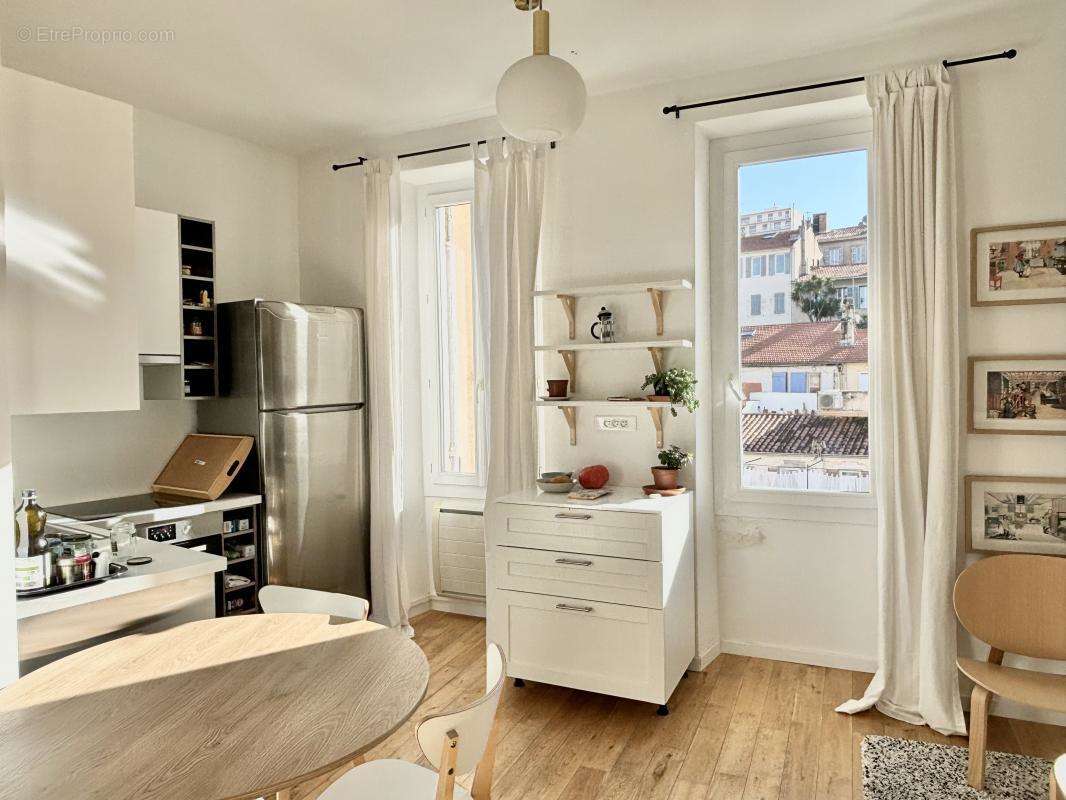 Appartement à MARSEILLE-7E