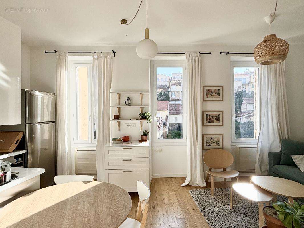 Appartement à MARSEILLE-7E