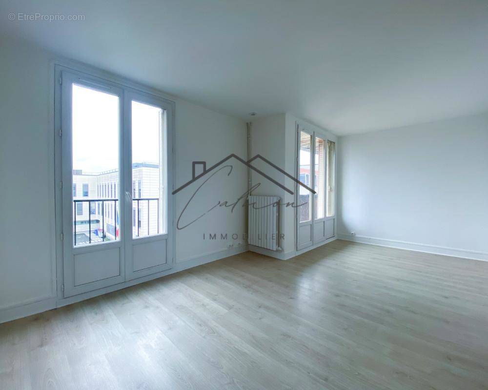 Appartement à LE RAINCY