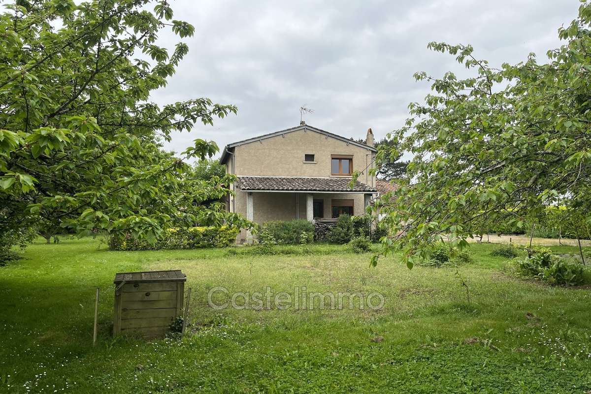 Maison à SAINT-NICOLAS-DE-LA-GRAVE