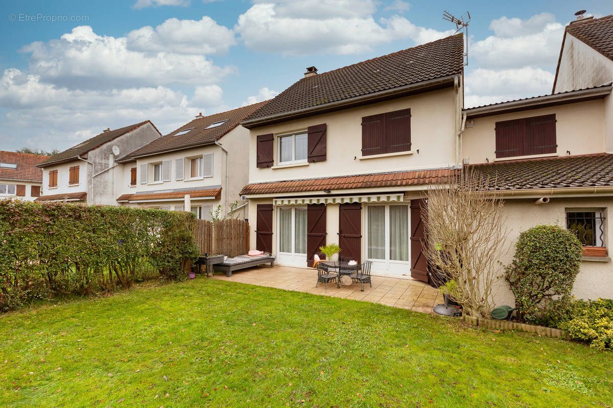 Maison à PONTAULT-COMBAULT