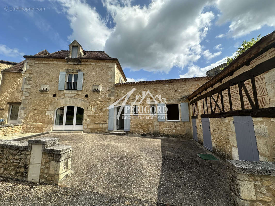 Maison à SAINT-LAURENT-DES-VIGNES