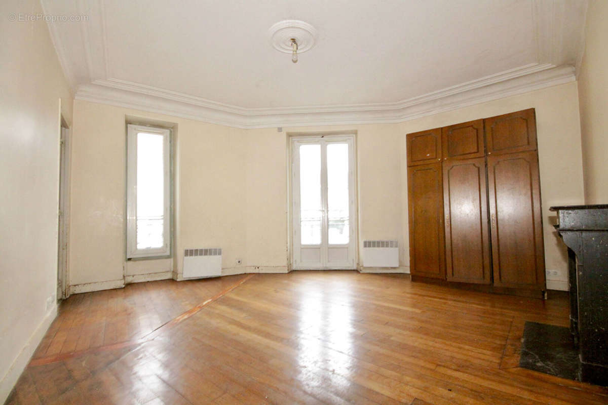 Appartement à FONTENAY-SOUS-BOIS