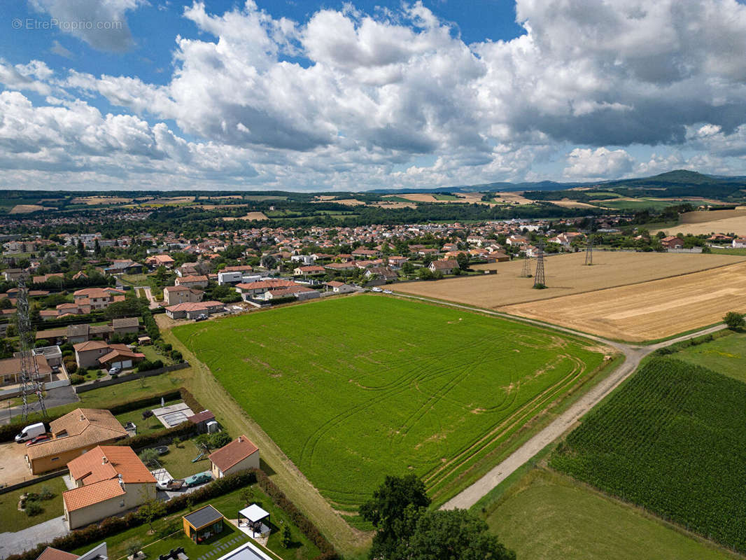 Terrain à ISSOIRE