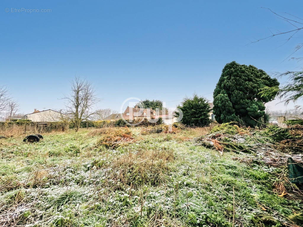 Terrain à DOUAI