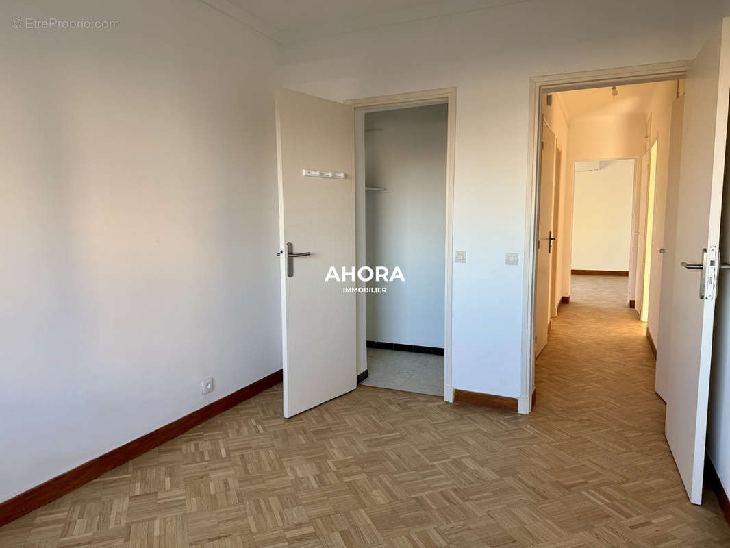 Appartement à MARSEILLE-9E